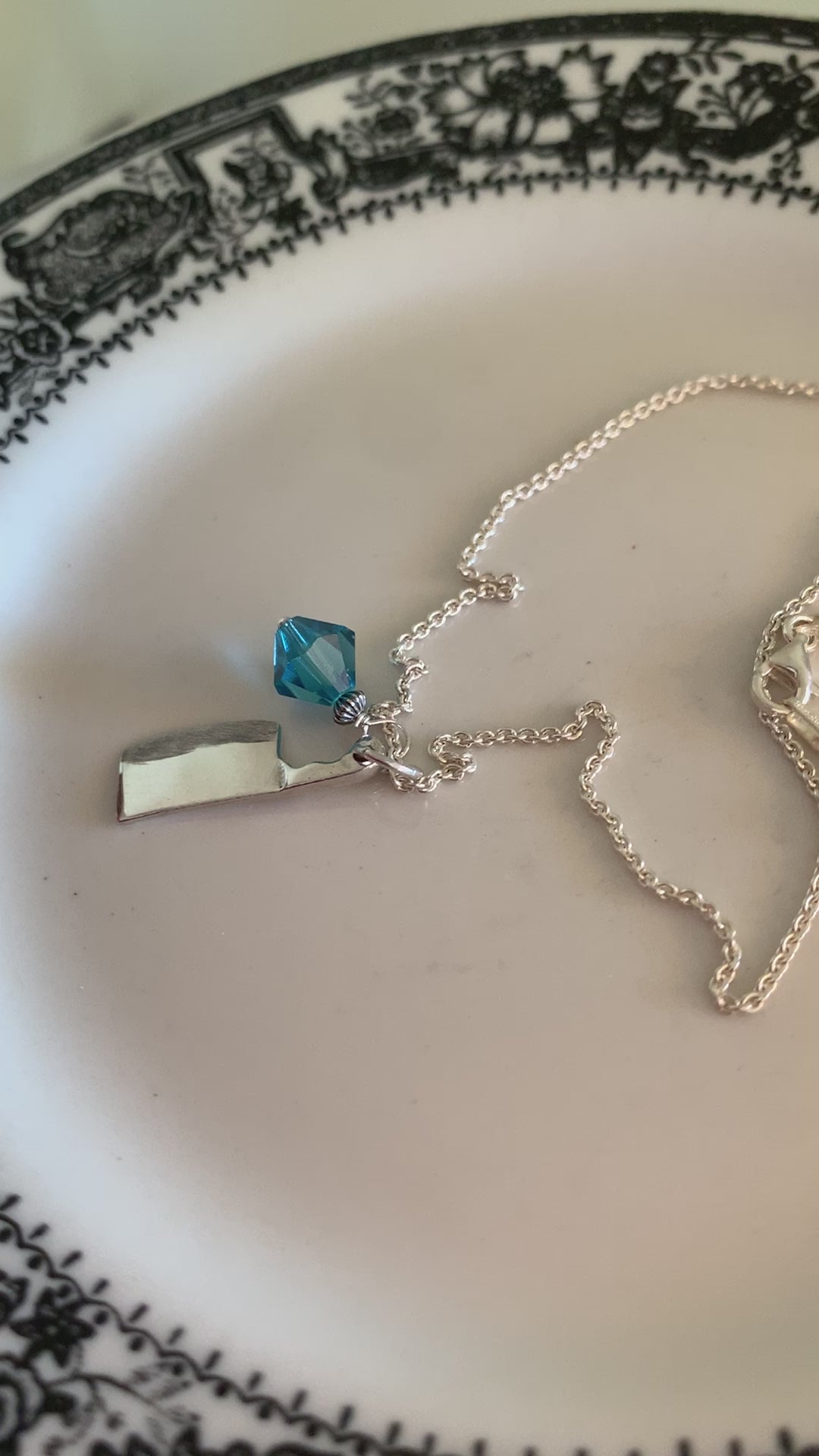 cleaver necklace with aqua crystal video