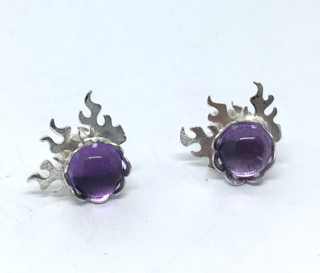 Flaming Earrings with Amethyst in Sterling Silver