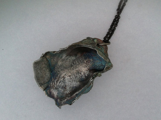 Oyster Shell Pendant Necklace in Sterling Silver